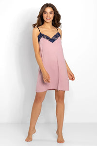 Chemise nuit dentelle rose pâle bleu profond ample encolure v bretelles ajustables ourlet ondulé femme