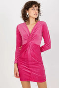 Robe de soirée élégante en velours manches longues encolure V profond noeud central coupe ajustée couleur rose vif femme