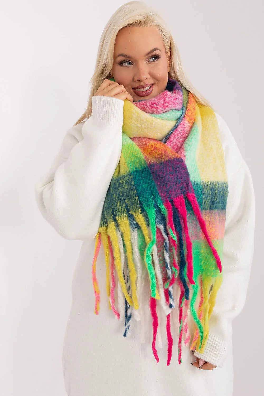 écharpe XXL plaid multicolore franges pompons polyester résistant duveteuse mohair maille épaisse chaude volumineuse longue rectangulaire oversize automne hiver