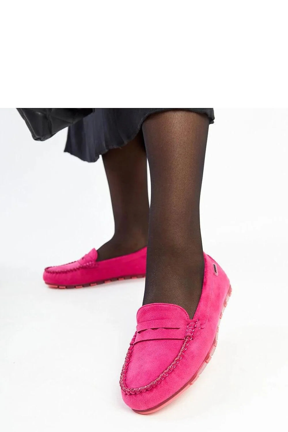 Moccasins Solea nubuck rose foncé confortables style épuré sans lacets semelle caoutchouc adhérence chic moderne femmes