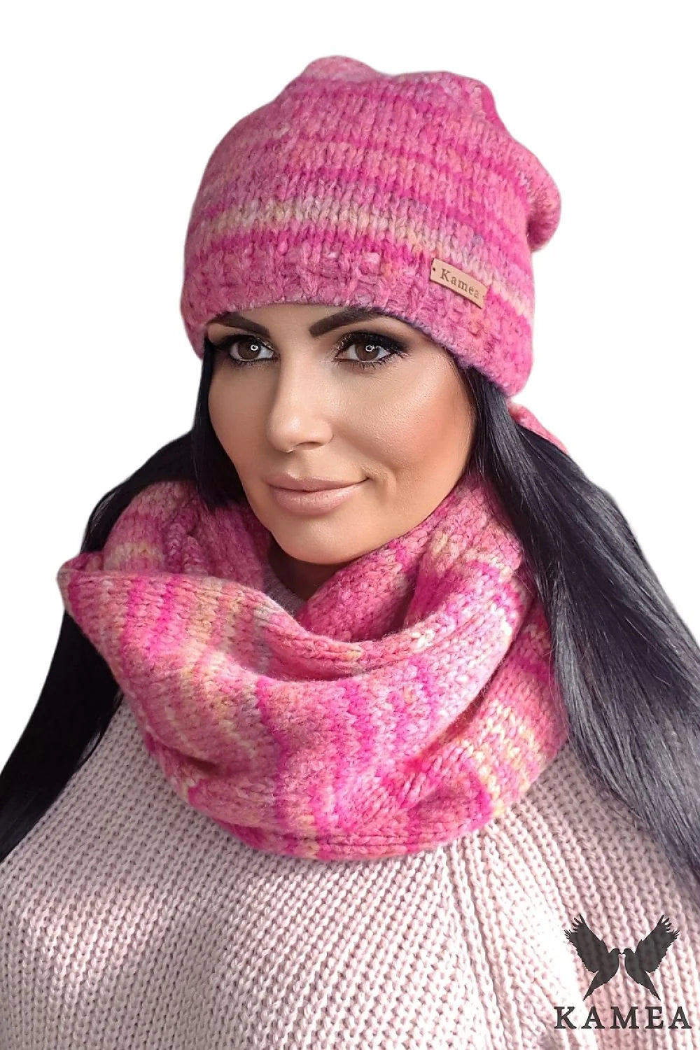Ensemble Kamea bonnet écharpe hiver 2023 maille épaisse couleur rose pâle à vif femmes mode élégant confortable