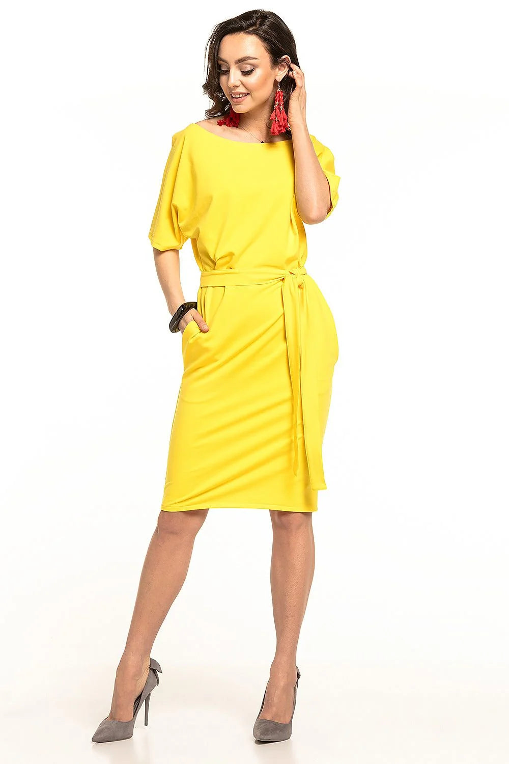 Robe Tessita midi ceinturée jaune vif coupe droite fourreau buste ample manches kimono jersey stretch fluide poches invisibles encolure bateau
