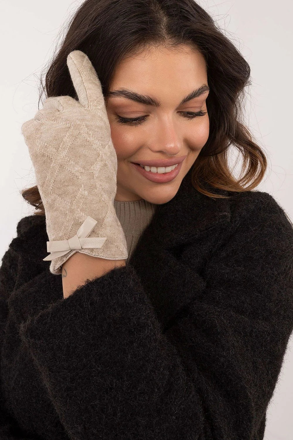 Gants élégants pour femmes en matériau isolant motif damas beige poignets noués fleur brodée téléphone portable Usage quotidien automne hiver