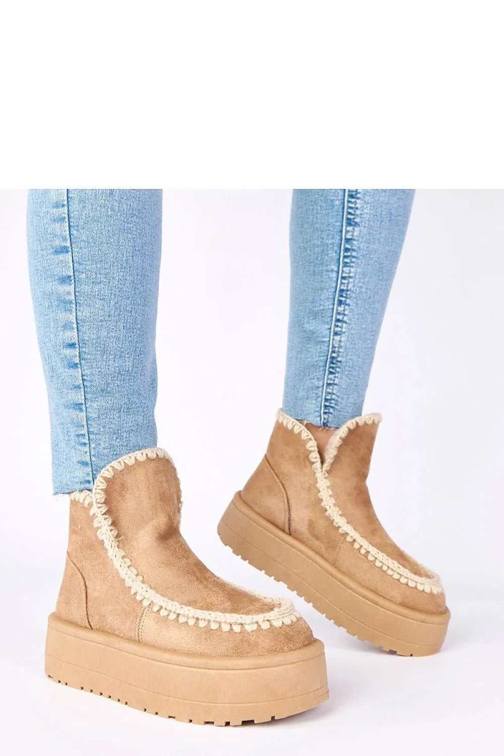 bottes neige montantes suédine camel fausse fourrure crème broderie décorative plateforme 5cm semelle crantée bout arrondi confortables doublure douce