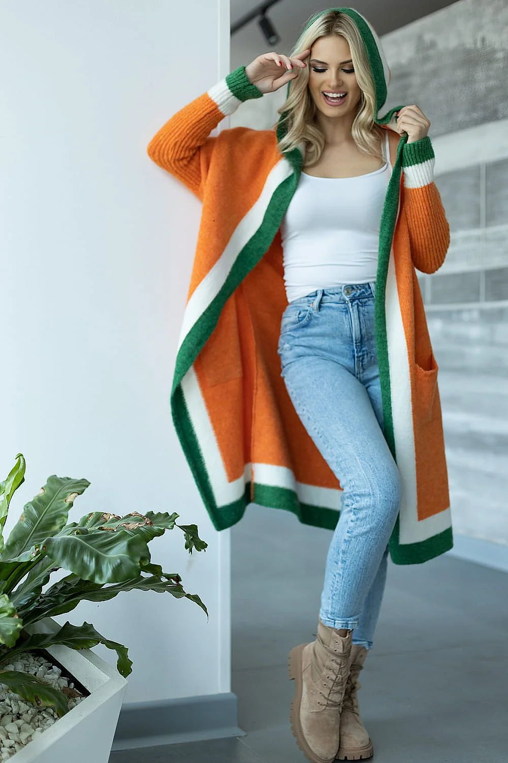 Cardigan Pee Ka Boo pour femme, longue, ample, manches longues, capuche, tricot doux, couleurs audacieuses, matières mixtes, style décontracté-chic