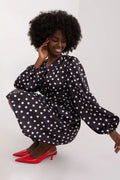 Robe de cocktail élégante à pois noirs et blancs, manches longues, coupe ajustée, longueur midi pour femme