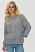 Chandail Makadamia pour femme style moderne couleur grise matériau confortable coupe ample manches longues neckline rond