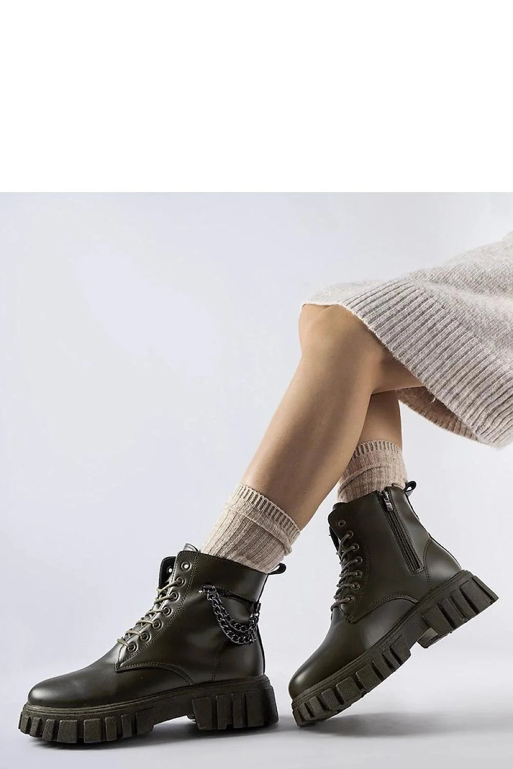 bottes Solea militaires femmes kaki cuir synthétique haute tige chaînes décoratives semelle crantée plateforme talon lacets zip latéral
