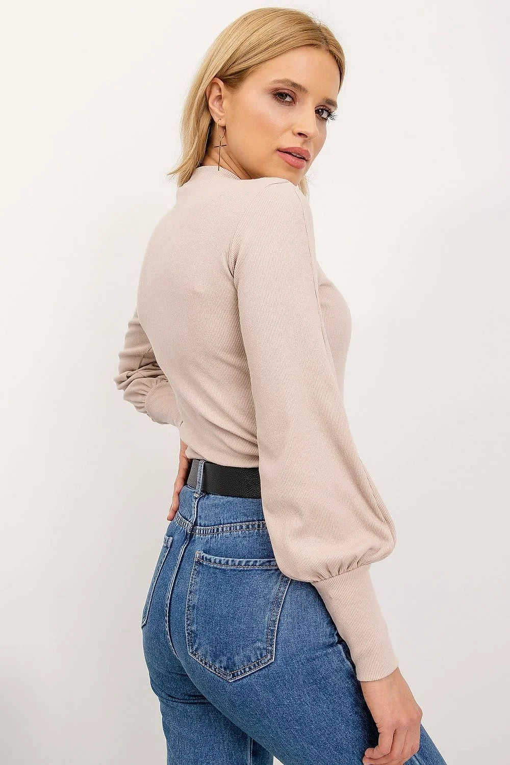 ensemble chemisier pull col montant maille fine côtelée fuchsia vif manches longues bouffantes poignets froncés haut ajusté pantalon