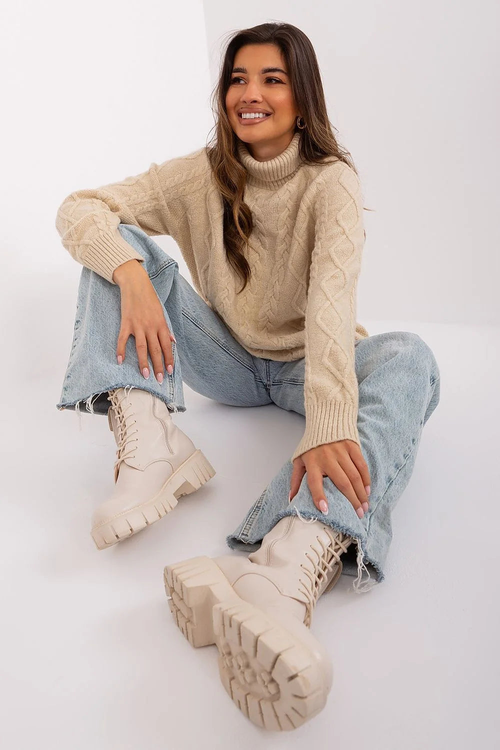 pull femme acrylique torsadé beige sable col roulé manches longues bouffantes oversize côtelé poignets ourlet hanches chaud doux épais confortable