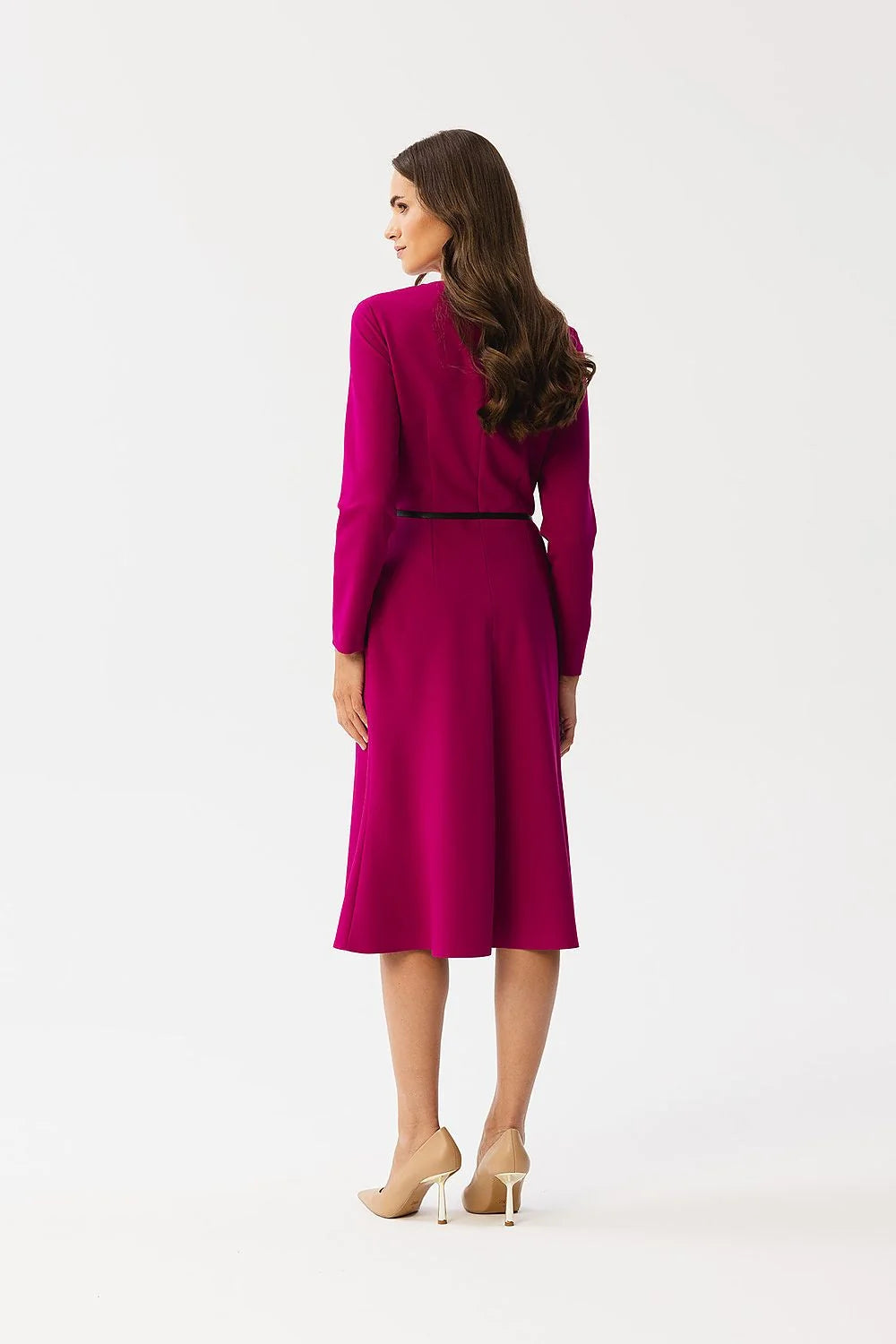 Robe de jour élégante femme couleur fuchsia taille cintrée manches longues encolure ronde ceinture noire