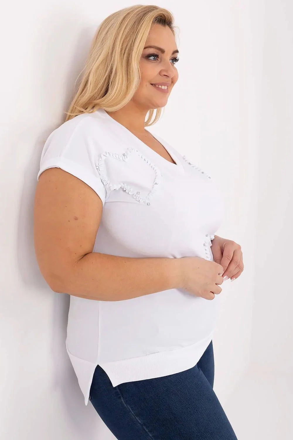 Chemisier grande taille Relevance style décontracté manches courtes décolleté en V motifs cœur perles blanc