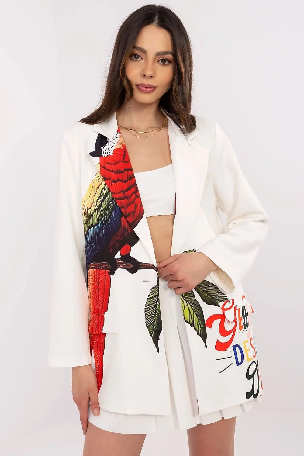 blazer femme oversize imprimé perroquet tropical multicolore base blanche col tailleur épaules carrées manches longues poche plaquée coupe longue