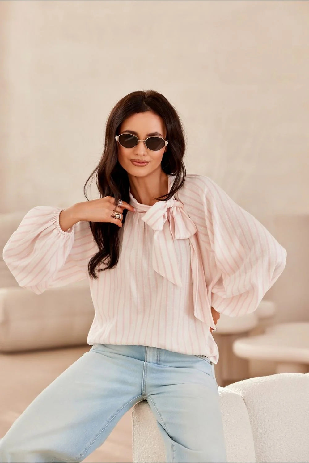 chemisier manches longues bouffantes nœud décoratif viscose polyester léger respirant fluide coupe ample rayures fines blanc rose pâle femme