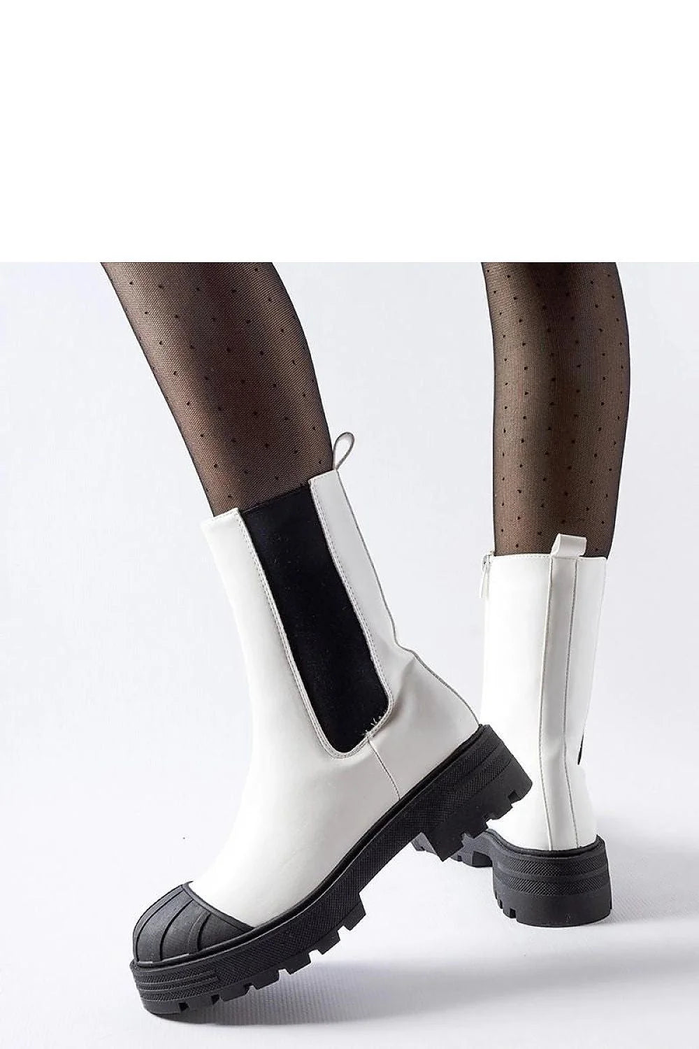 Bottes pour femmes design contemporain audacieux blanches cuir blanc haute qualité mode urbaine moderne coupe ajustée fermeture éclair latérale semelle épaisse crantée noir polyvalentes femmes élégantes