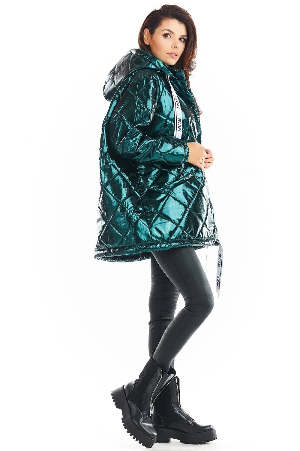 Veste matelassée oversize polyester moderne élégante avec capuche féminine parfaite hiver noir tendance