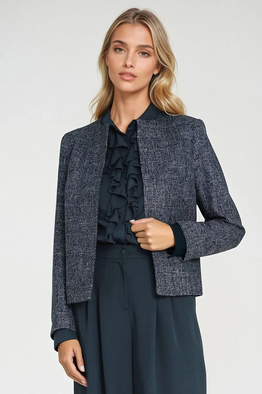 blazer femme tailleur court boxy tweed texturé bleu marine gris chiné sans col épaules structurées manches longues doublée polyester