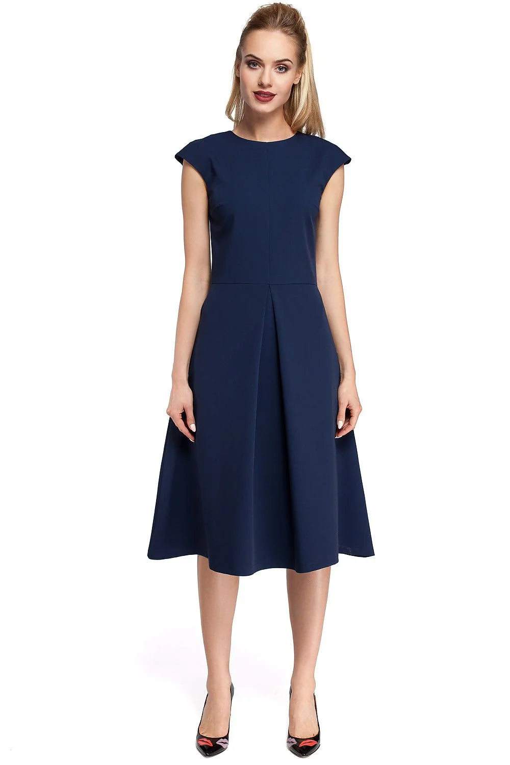 Robe élégante en polyester bleu foncé style classique chic pour femme moderne et sophistiquée