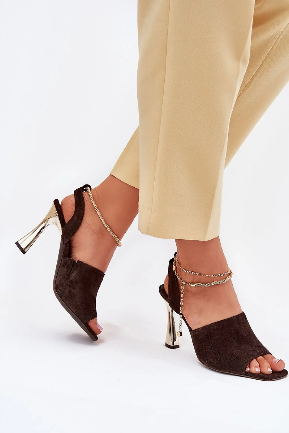 Sandales à talons stiletto Che Bello design élégant ouvert orteils cuir naturel doré cheville chaines femmes