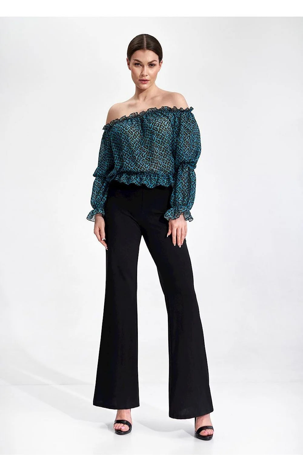 Chemisier Figl - Off-Shoulder Floral Blouse with Ruffled Sleeves and Waist, Bohemian Style, Summer Outfit, Polyester Fabric, Size S/M to L/XL, White Skirt Included