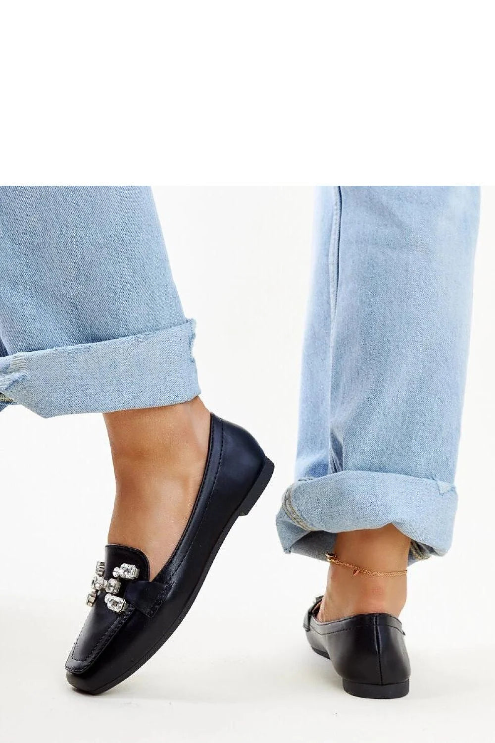 Moccasins Solea noir Cristal cuir lisse style intemporel bout carré femmes confortable occasionnels mode élégant