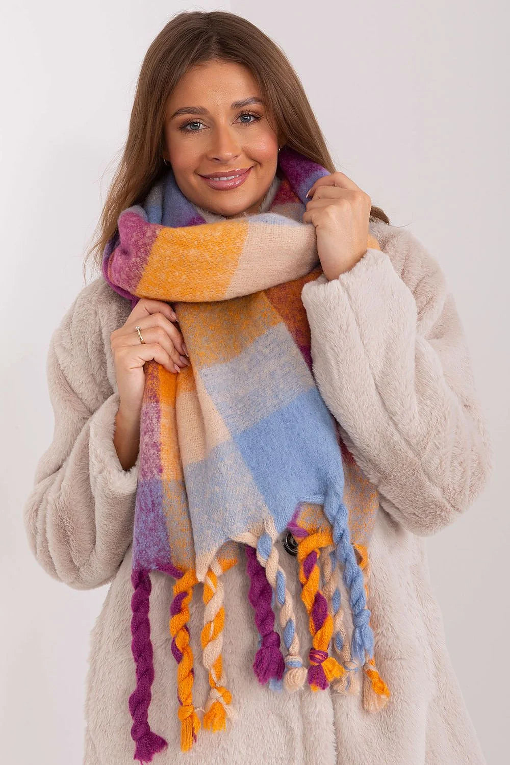 Écharpe femme carreaux colorés matériau doux style décontracté franges torsadées grande taille hiver automne accessoire mode