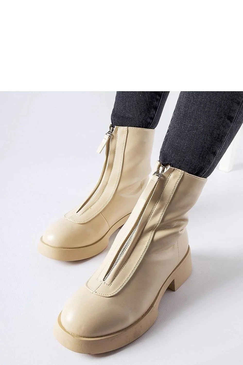 Bottines beige moderne élégantes fermeture éclair latérale bout rond talon plat cuir similicuir femmes