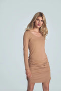 Robe mi-longue jersey beige ajustée élégante manches longues décontractée chic pour femme moderne