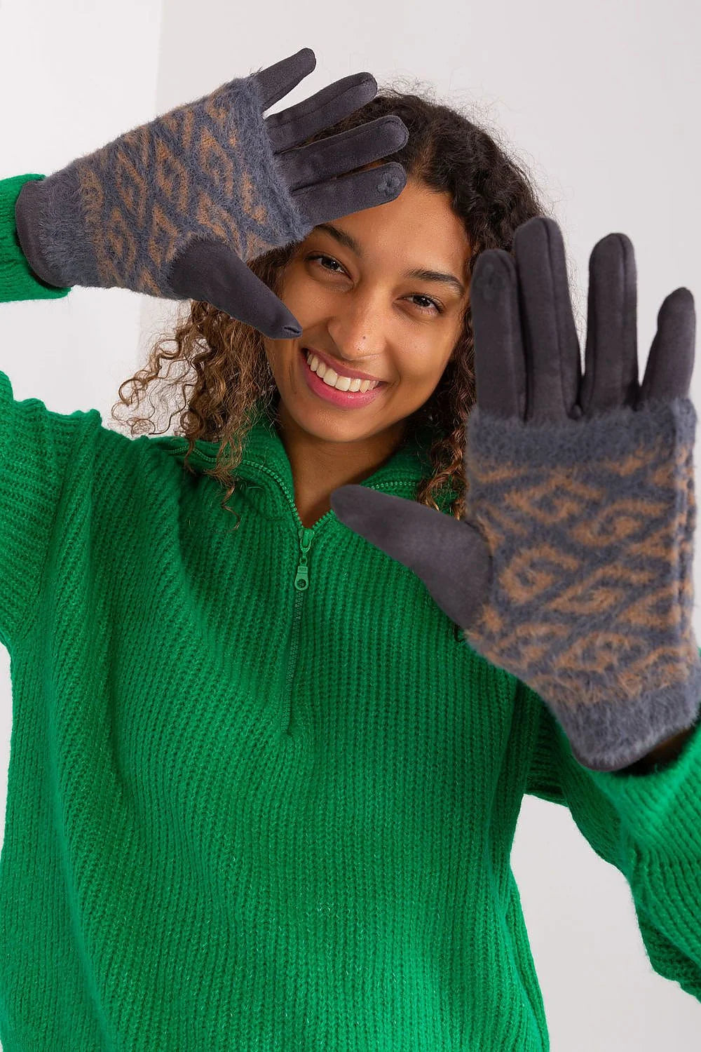 Sweater and gloves ensemble for women, vibrant green, oversize fit, geometric patterned gloves, soft fabric, winter outfits