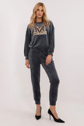 Ensemble de loungewear pour femme, velours gris anthracite, motif léopard, taille haute, pantalon jogger, sweatshirt manches longues, confortable et moderne