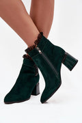 bottines femme suède vert émeraude doublées fermeture éclair latérale talon bloc verni bout pointu volant plissé fronces décoratives