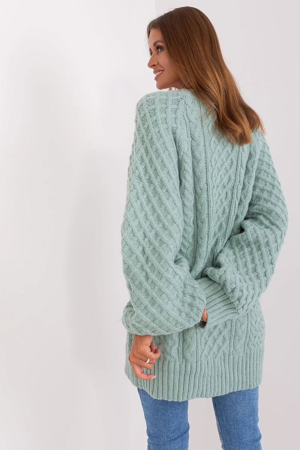 pull long oversize maille torsadée épaisse moelleuse manches longues encolure ronde ourlet côtes poignets hanches bleu doux cosy