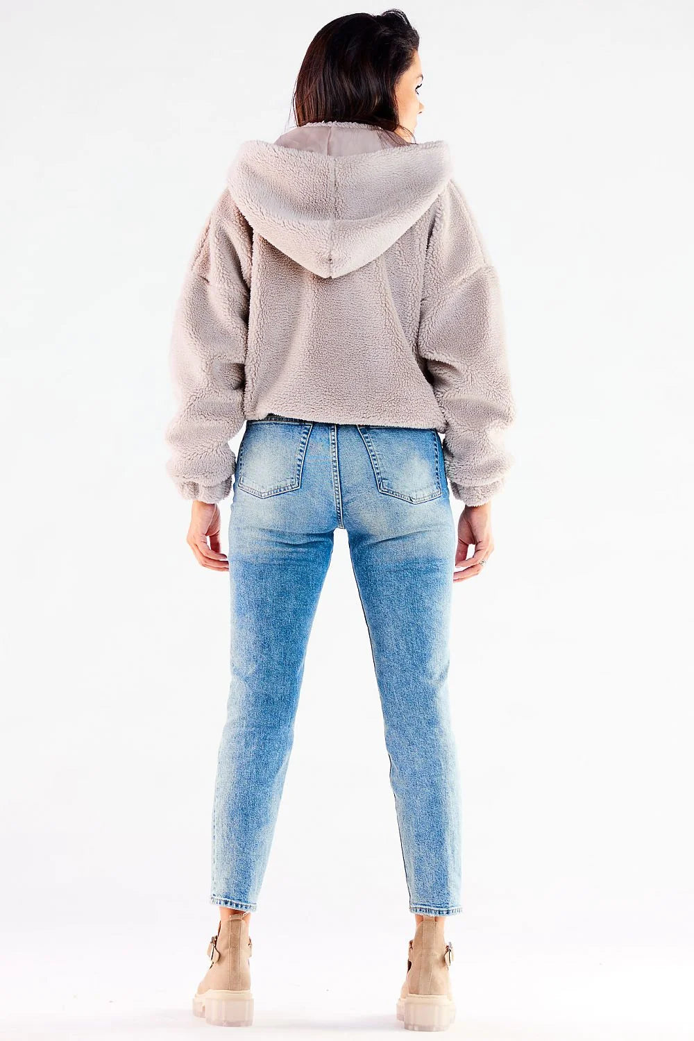 Veste à capuche zippée moderne pour femme en fausse fourrure Sherpa couleur caramel brun, coupe ample et confortable, idéale pour l'automne et l'hiver