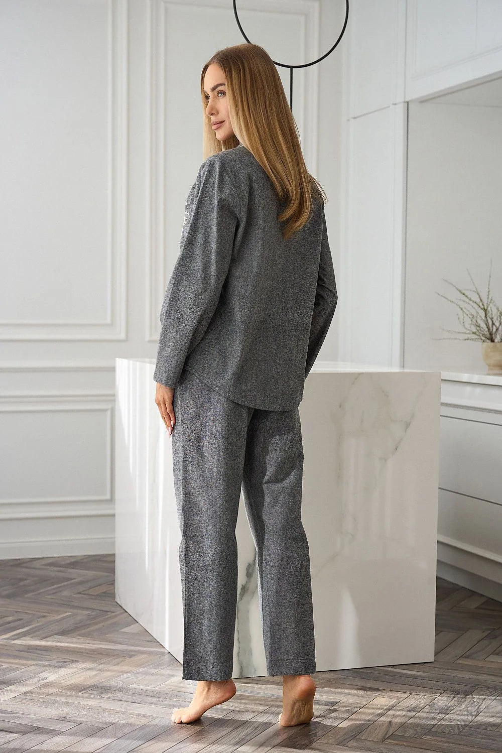 pyjama femme chemise nuit boutonnée manches longues col classique passepoil broderie poche poitrine coton doux confortable pantalon ample ceinture élastique