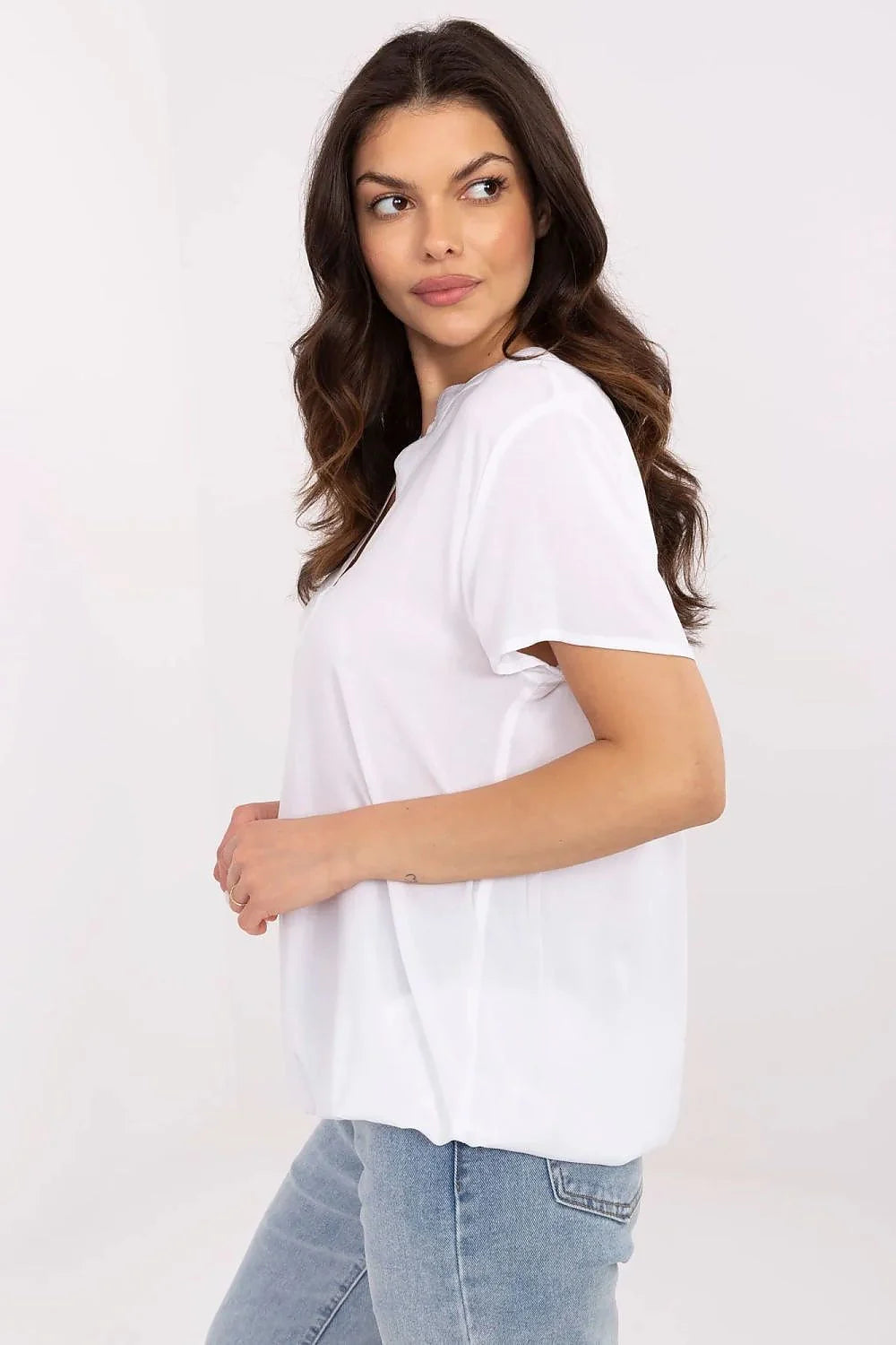 Sublevel chemisier sans manches col V fluide blanc viscose léger aéré semi transparent évasé ourlet arrondi minimaliste casual chic polyvalent