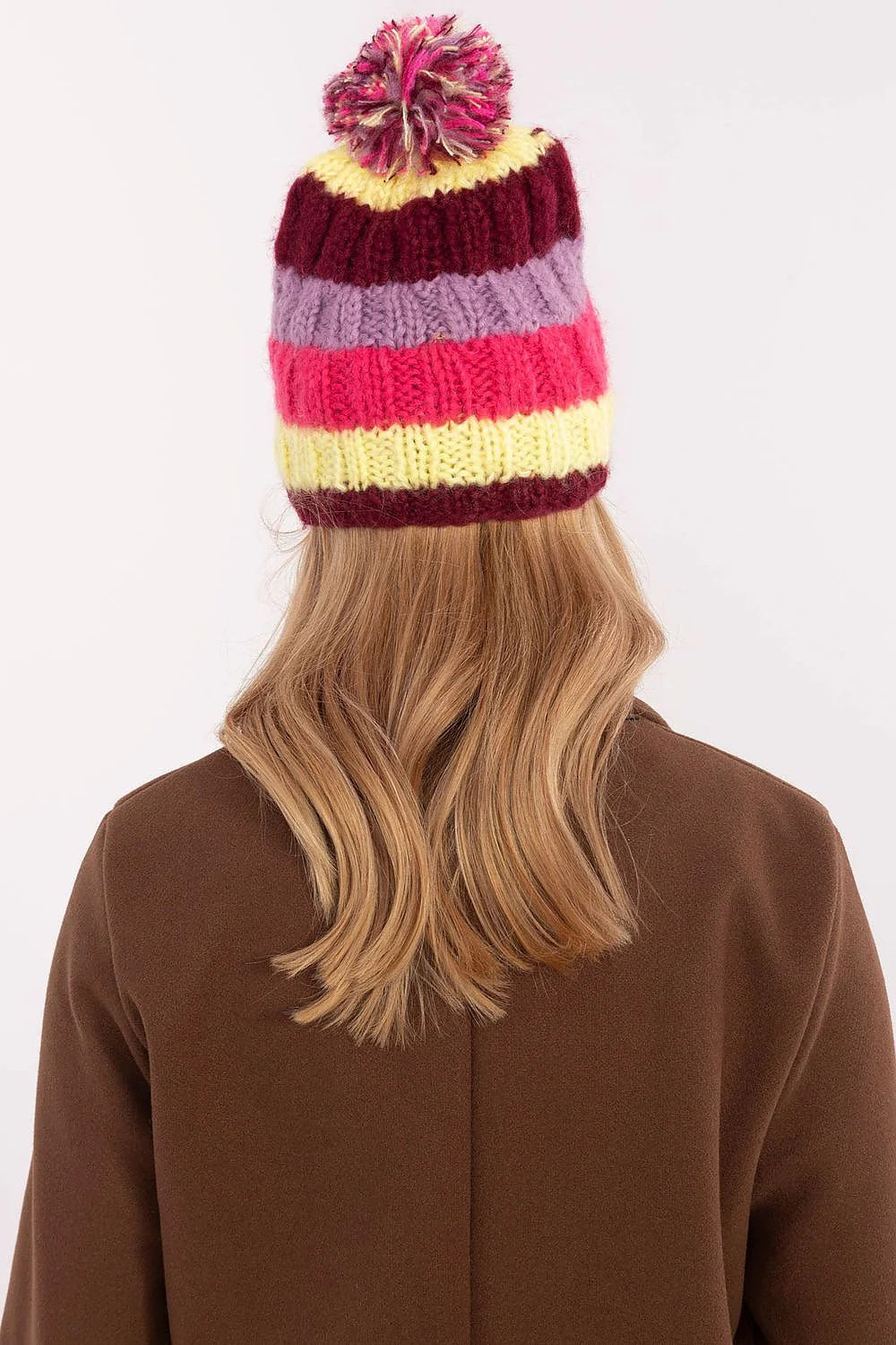 Bonnet d'hiver pour femmes coloré maille épaisse bandes horizontales pompon moelleux bordeaux lilas rose jaune