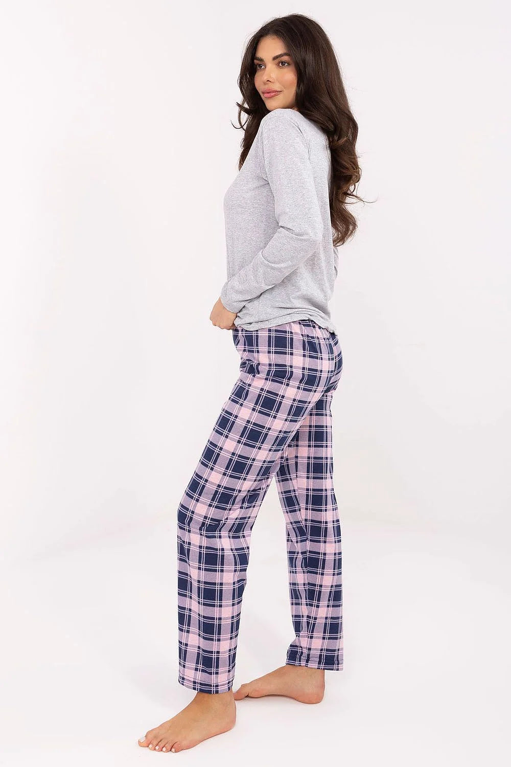 pyjama femme deux pièces haut manches longues encolure ronde patte boutonnée gris chiné pantalon carreaux rose bleu marine flanelle douce