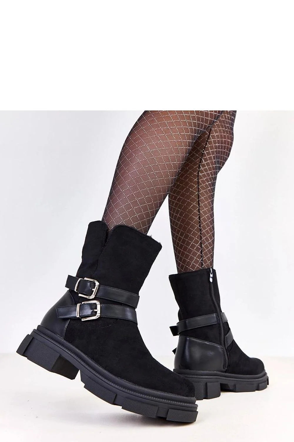 bottines femme suédé noir biker mihaute bout rond semelle plateforme crantée épaisse doublure fourrure boucles métalliques réglables zippée