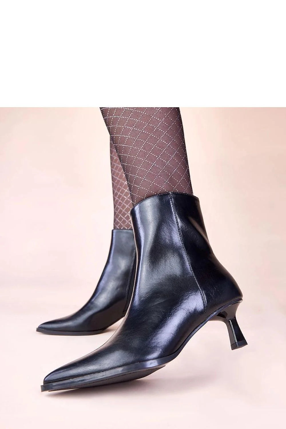 bottines noires talon canard kitten bas cuir artificiel effet lisse bout pointu fermeture zippée latérale confort doublure tissu