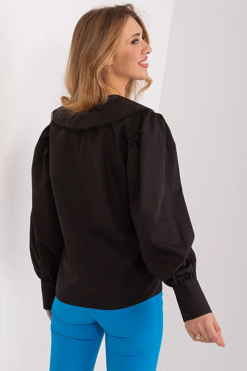 Chemise manche longue Lakerta noire élégante col Claudine sequins appliqué coton mélangé polyester femmes