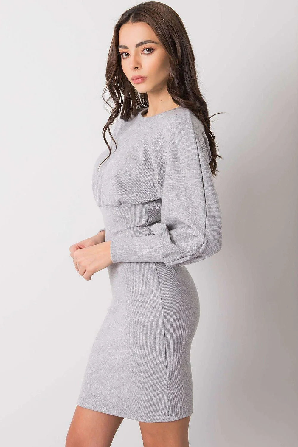 robe ajustée femme manches ballon longues poignets resserrés col rond mini genou rouge vif côtelée extensible coton élasthanne Rue Paris