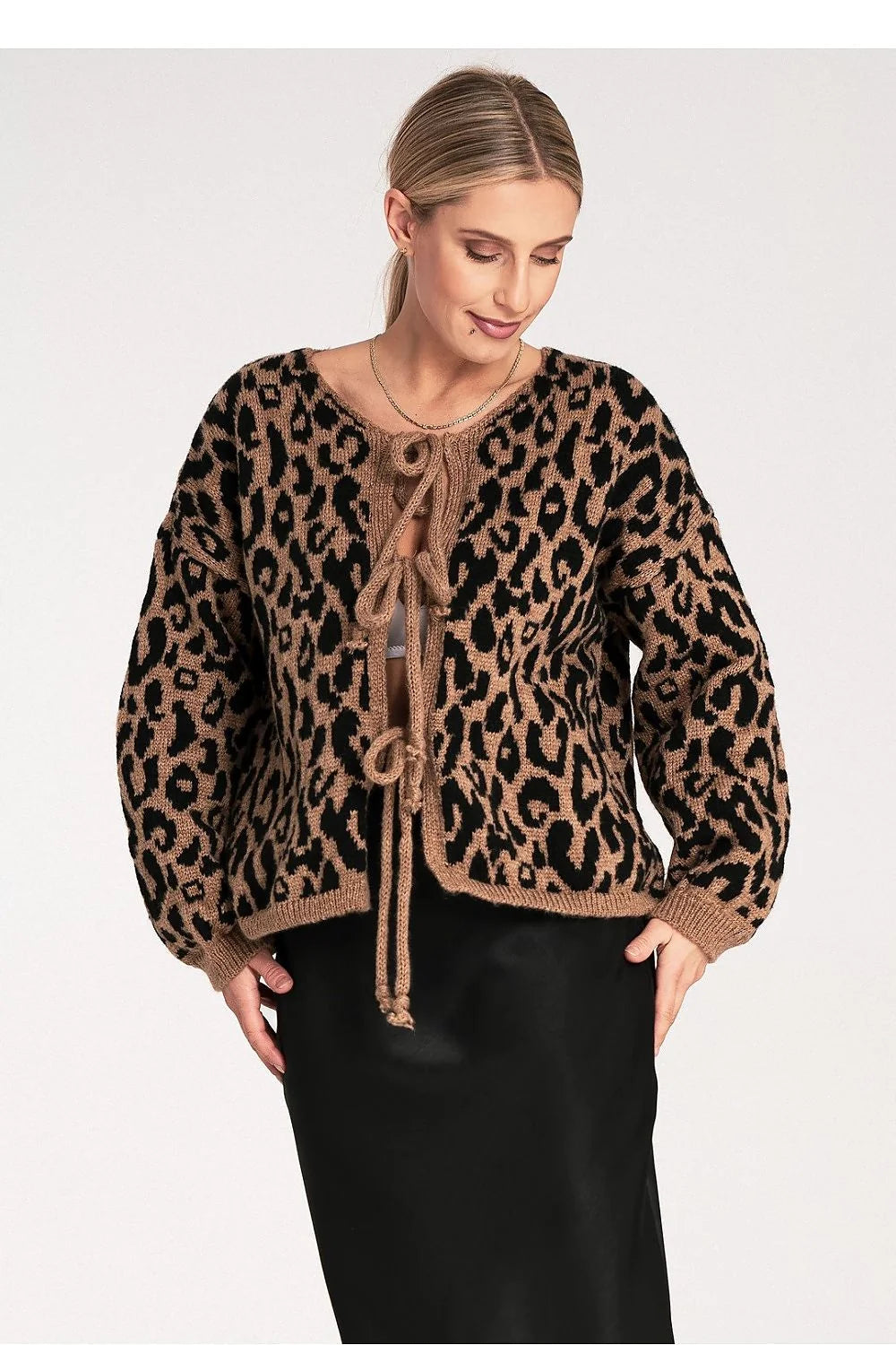 gilet cardigan femme léopard marron noir maille jacquard épaisse coupe courte ample boxy manches bouffantes bords côtelés