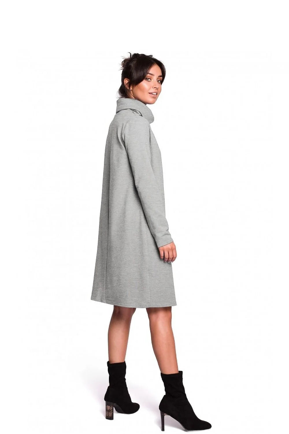 Robe noire coton élasthanne chic casual manches longues col cheminée pour femmes modernes élégantes