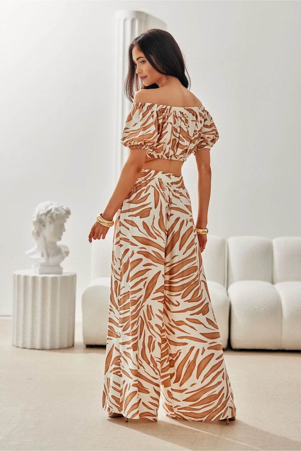 Ensemble femme crop top et pantalon large à imprimé animalier style bohème été 2023