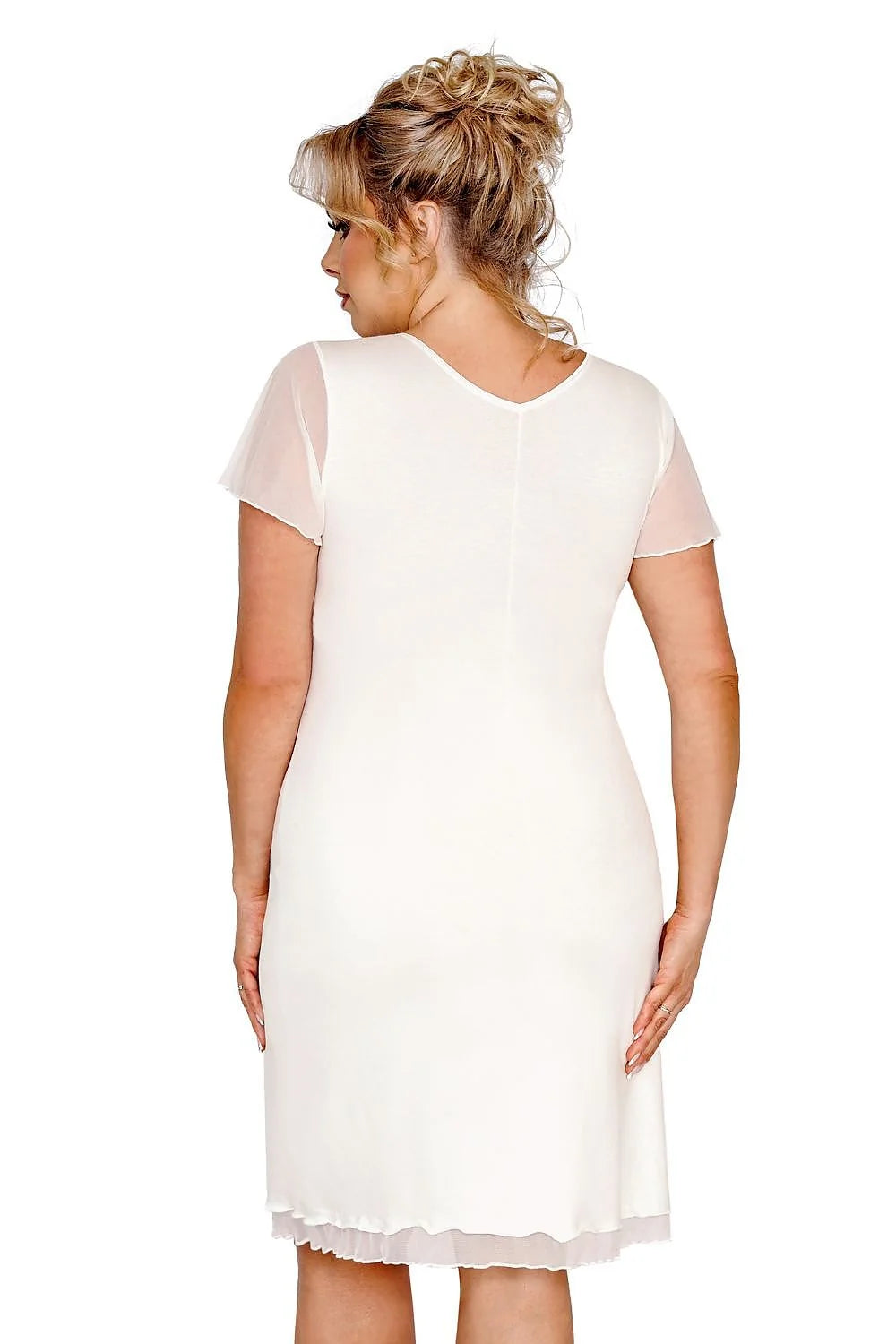 Chemise de nuit élégante pour femme en dentelle et tulle manches courtes décolleté en V couleur blanc cassé