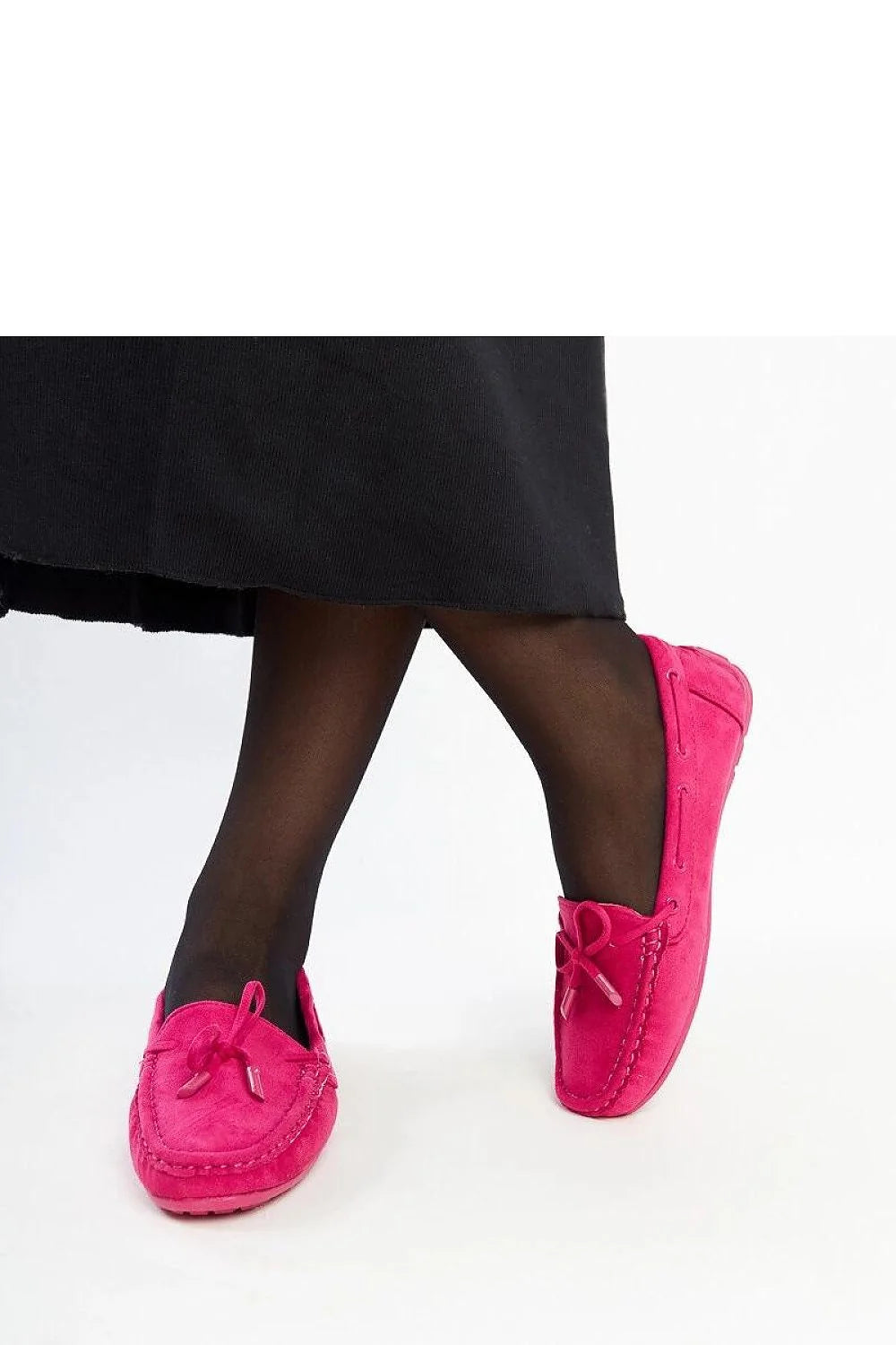 mocassins Solea femmes suédette fuchsia semelle caoutchouc souple antidérapante slipon bout arrondi surpiqûres apparentes lacet décoratif noeud élégant féminin