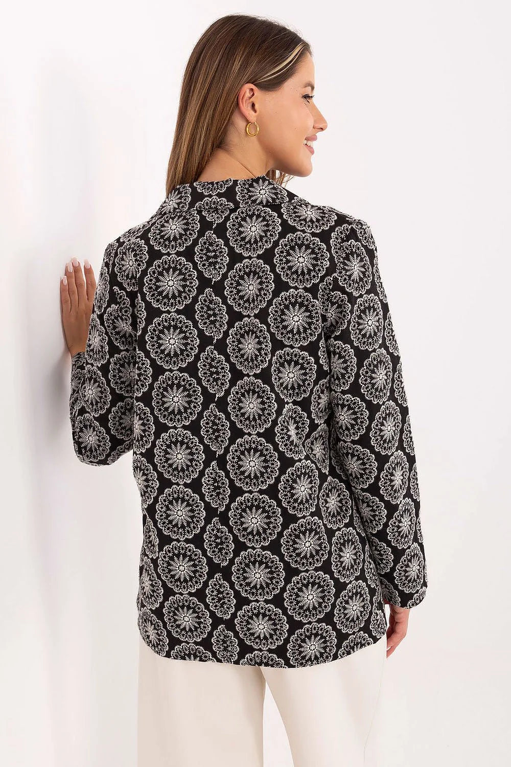 Veste femme élégante en coton motif floral noir et blanc manches longues coupe ajustée occasion formelle