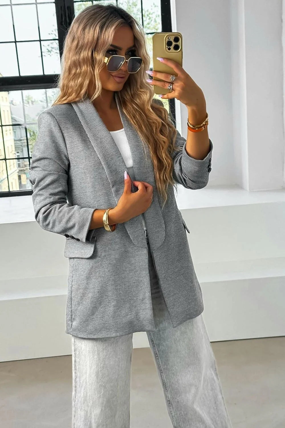 Veste blazer structurée pour femme en tweed prince de Galles coupe moderne épaules structurées manches boutonnées accessoires intégrés