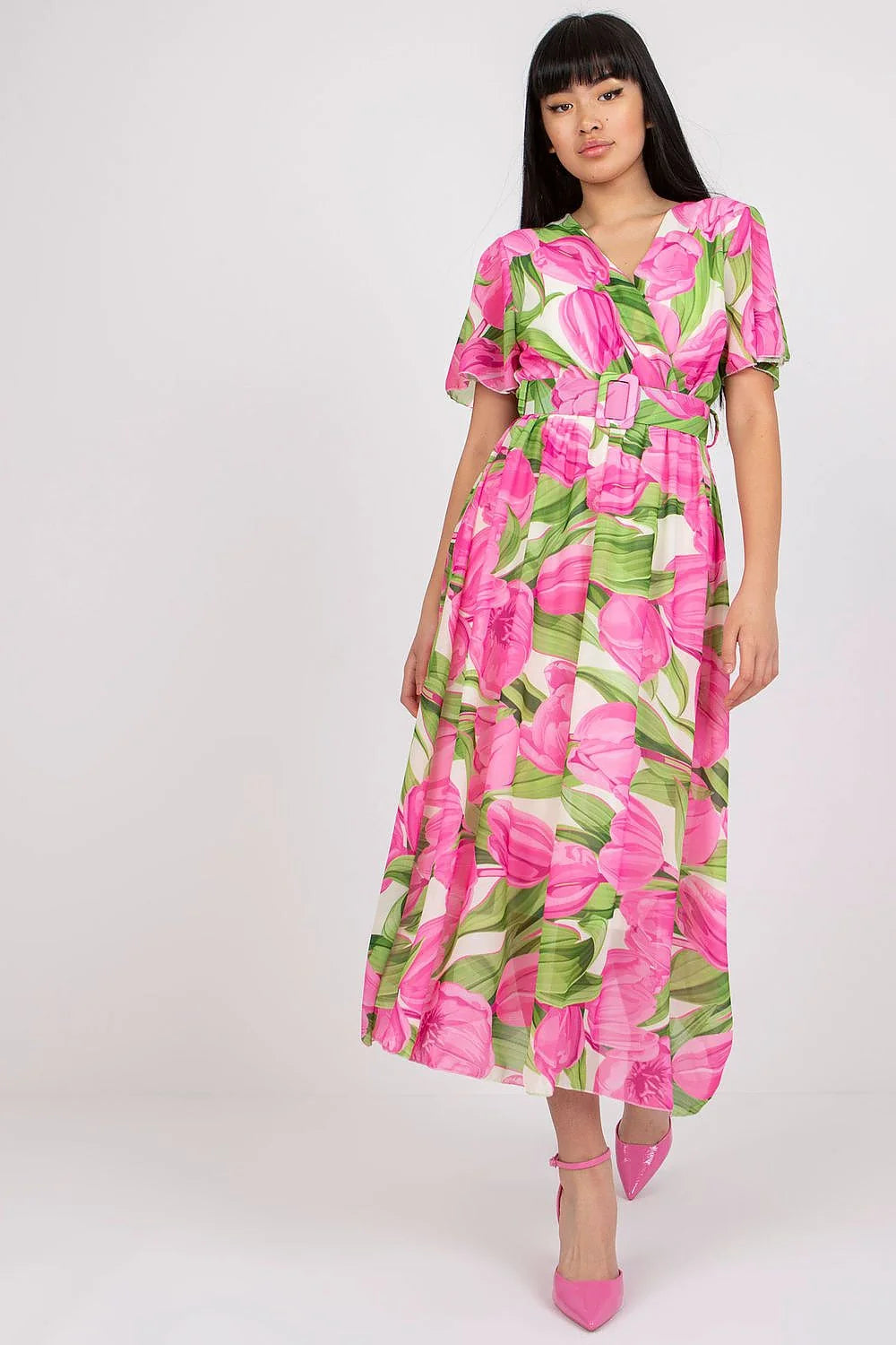 Robe d'été féminine manches courtes style décontracté-chic polyester elasthanne vert blanc robe fluide évasée taille ajustable pour femmes