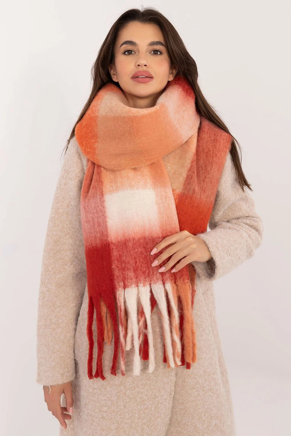 écharpe longue matelassée laine polaire femme chaude élégante oversize moelleuse mohair rayures dégradé orange corail écru franges